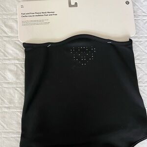 Lululemon Black Fleece Neck Warmer